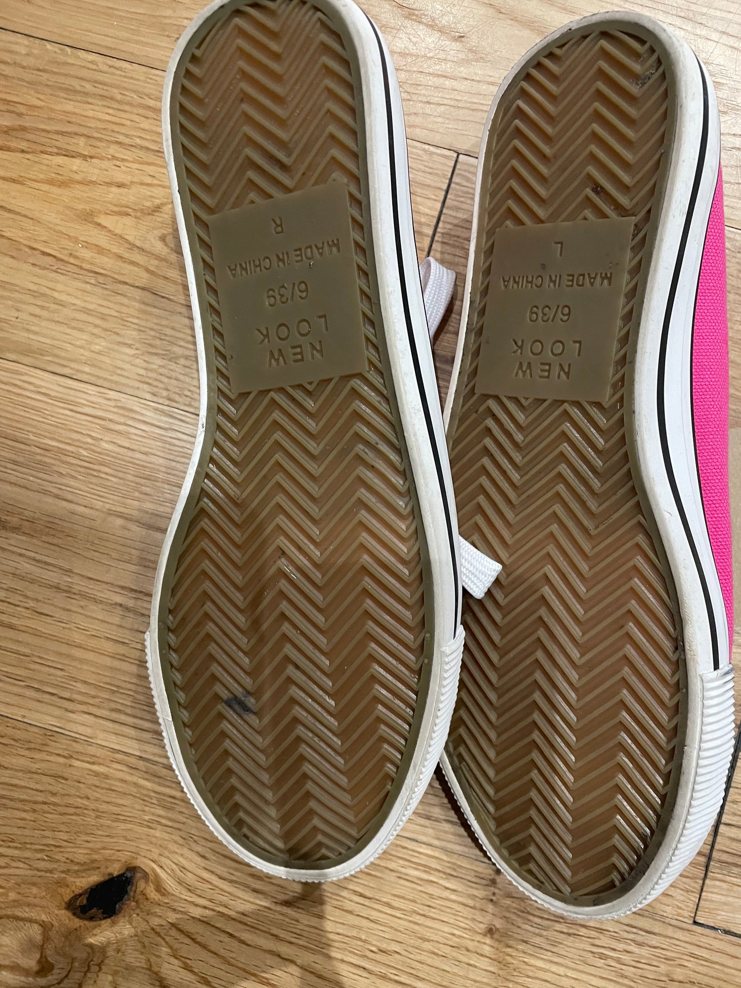 Size 6 brand new Pink deck shoes by New Look