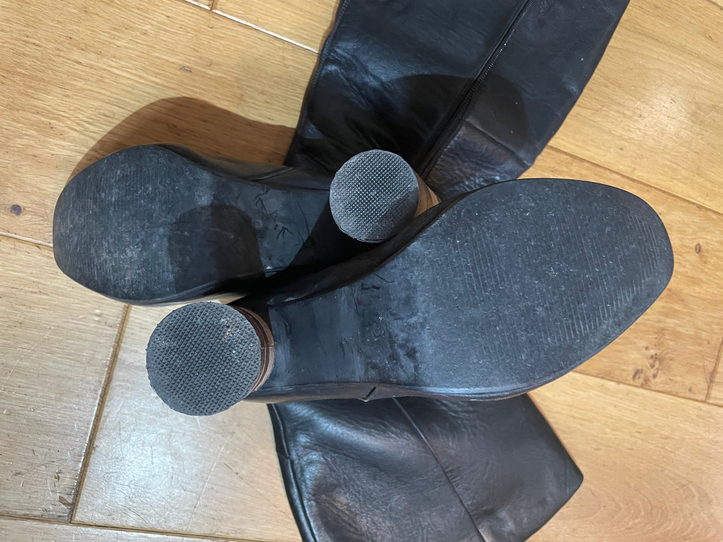 Size 6 knee high wood heel black boots