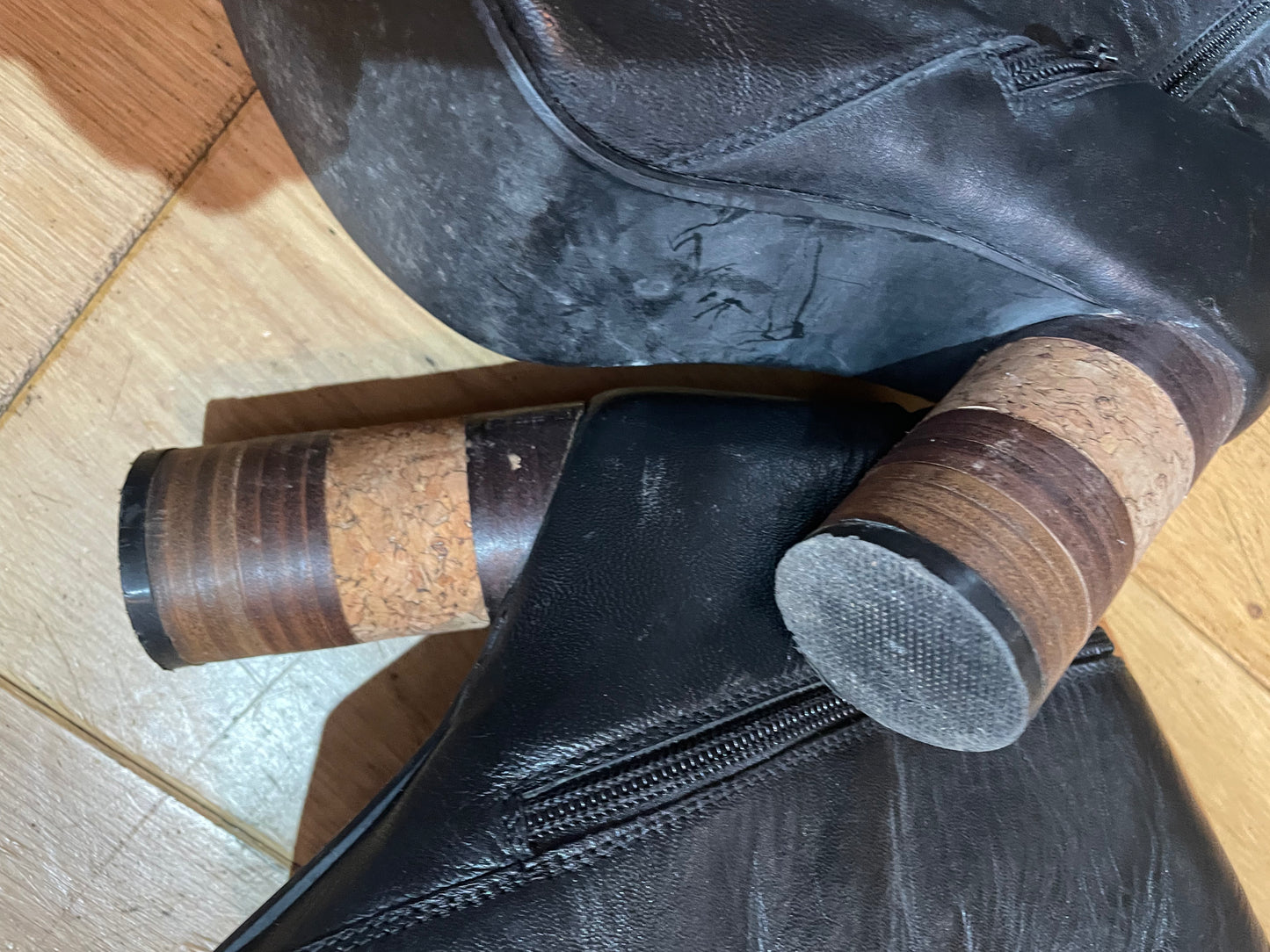 Size 6 knee high wood heel black boots